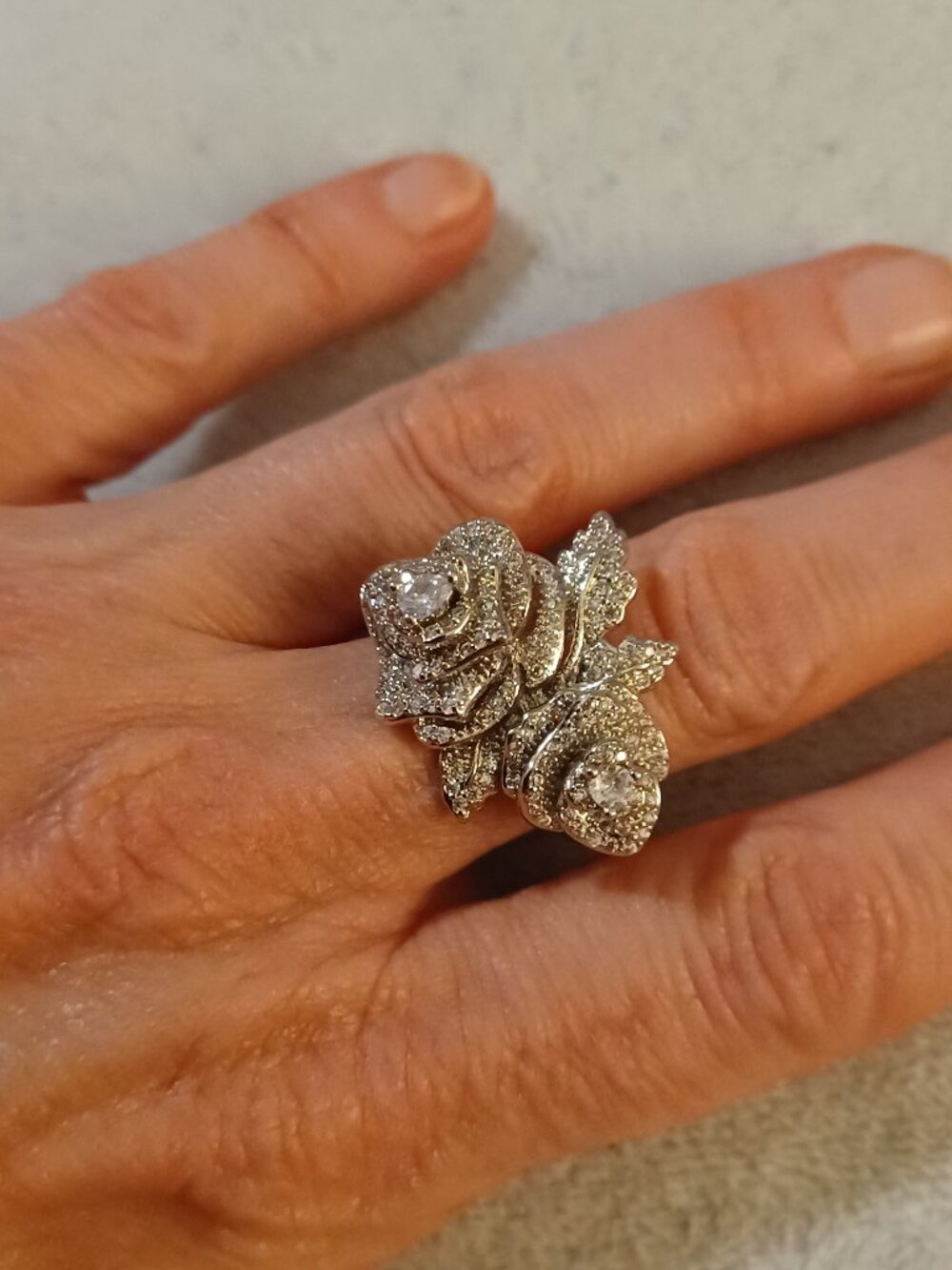 Rhinestone Rose Ring